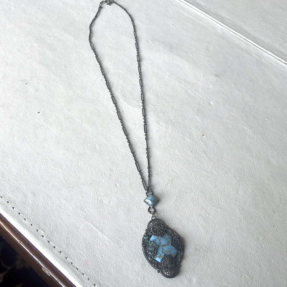 #Art Deco Necklace - Picture 5 of 9